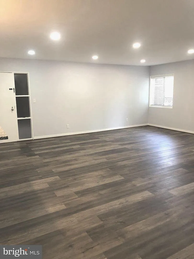 1 bed, 931 sqft, $1,850 — Photo 4