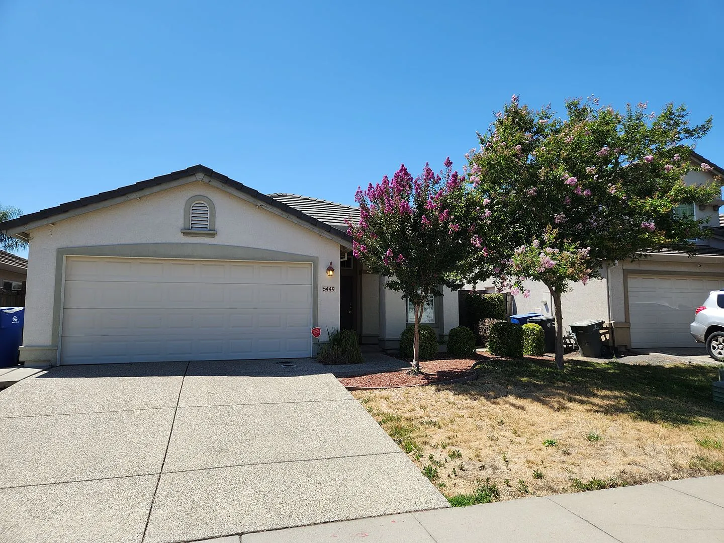 5449 Lewrosa Way photo 1