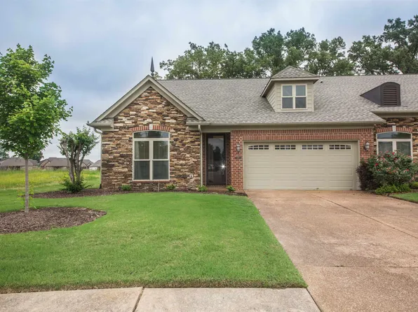 215 Saint Andrews Dr, Oakland, TN 38060
