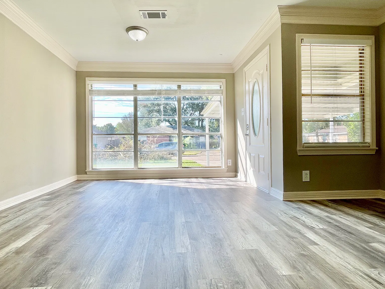 4 bed, 1124 sqft, $1,850 — Photo 4