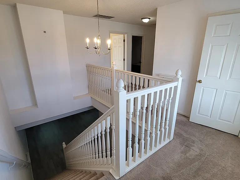 542 Sun Ridge Blvd — Photo 8
