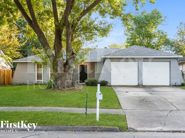 16310 Forest Bend Ave, Friendswood, TX 77546