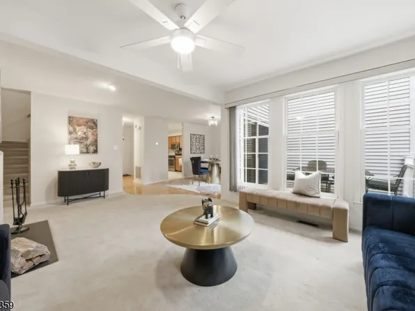 14 Arthurs Court, Berkeley Heights Twp., NJ 07922