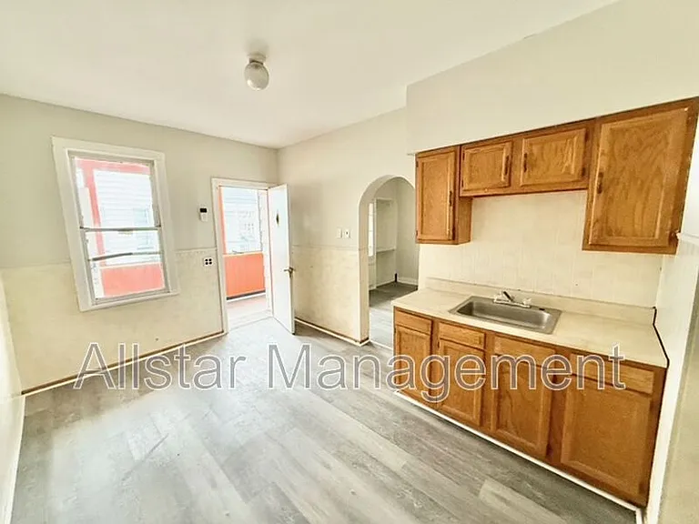 6706 Gertrude Ave #GERTRUDE AVE 6706 UN — Photo 5