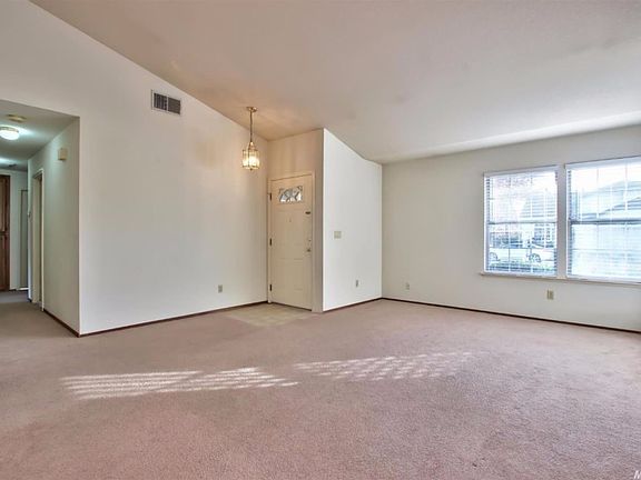 3rd image of 1026 McRae Way