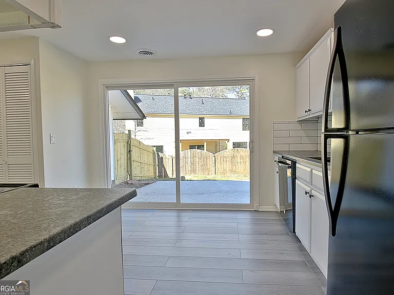 103 Bay Point — Photo 23