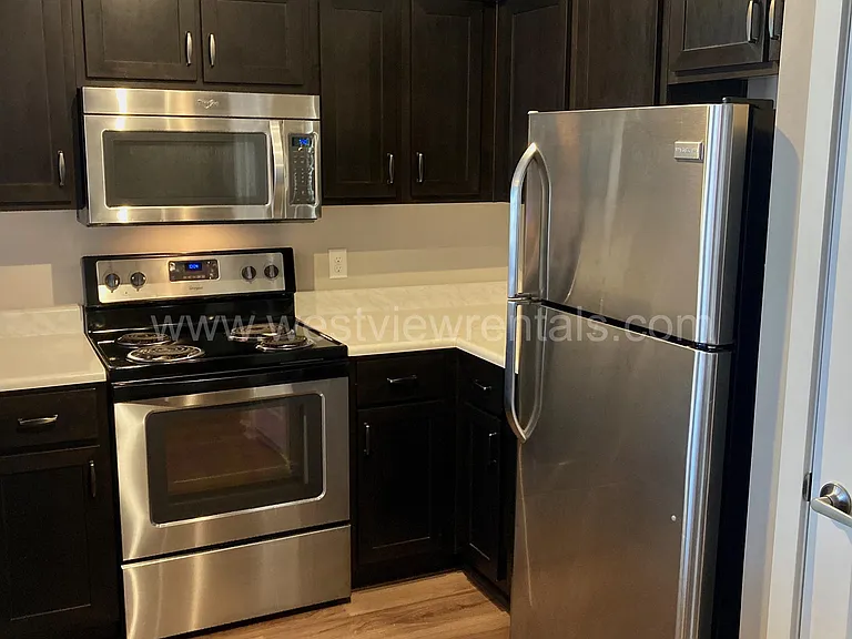 203 E Laurel St — Photo 51