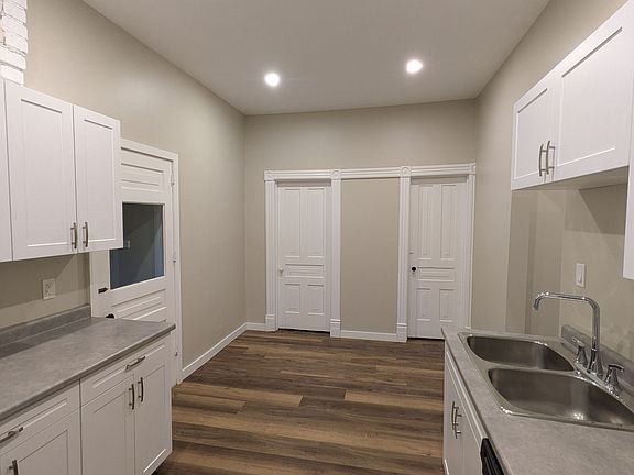 4th image of 40 Queen St