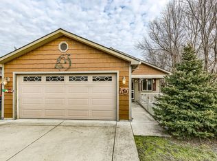 2644 Howard Ave, Medford, OR 97501