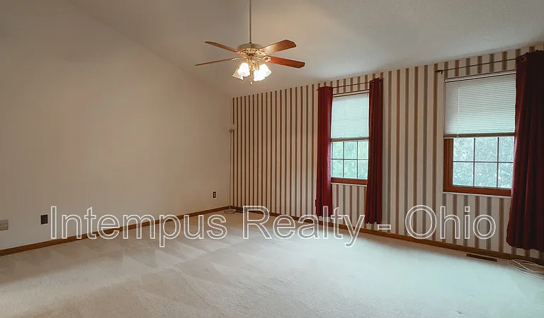 370 Glenside Ln — Photo 24