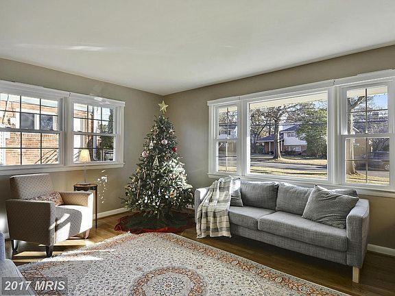 5th image of 6111 Lone Oak Dr