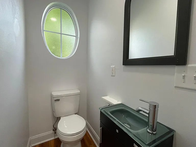 604 Avery St — Photo 21