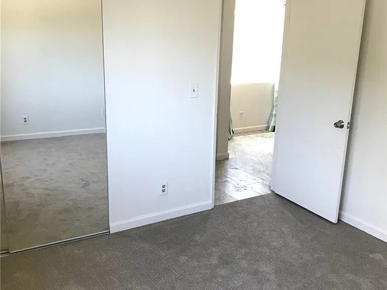 454 E Avenue Q3 #5 — Photo 6