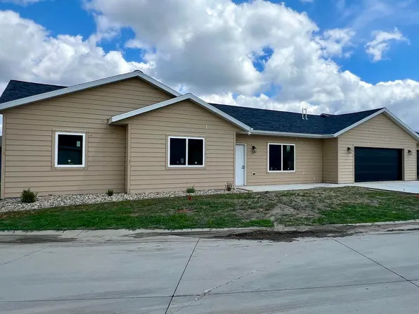 1850 23rd St #33, Spirit Lake, IA 51360