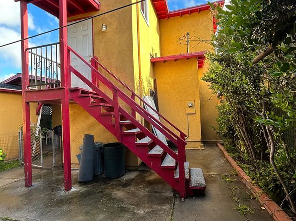 (undisclosed Address)