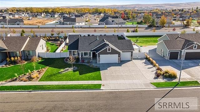 1st image of 5395 Adobe Dr