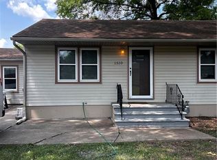 1510 Hope St, Leavenworth, KS 66048