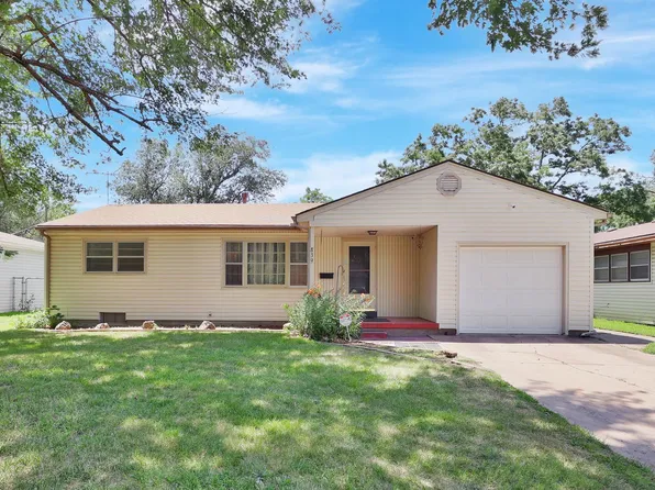 839 N McComas Ave, Wichita, KS 67203