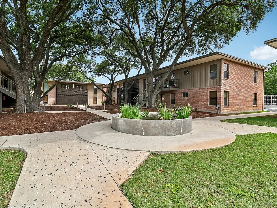 Dot Commons Apartments