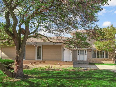 9448 Parkway Dr, Highland, IN, 46322