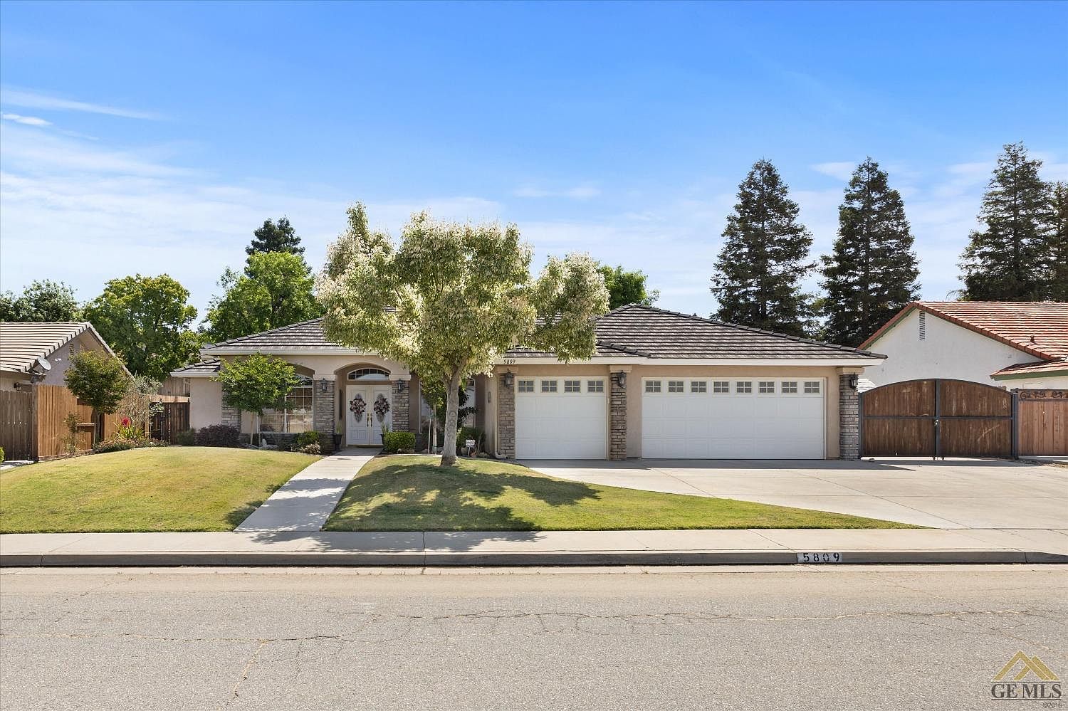 5809 Valley St, Bakersfield, CA 93306 Zillow