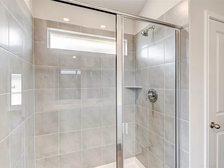 4905 Hazelnut Ln — Photo 22