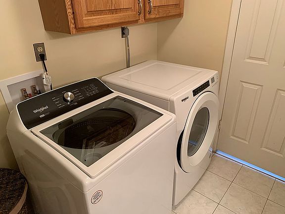 Laundry/Bath