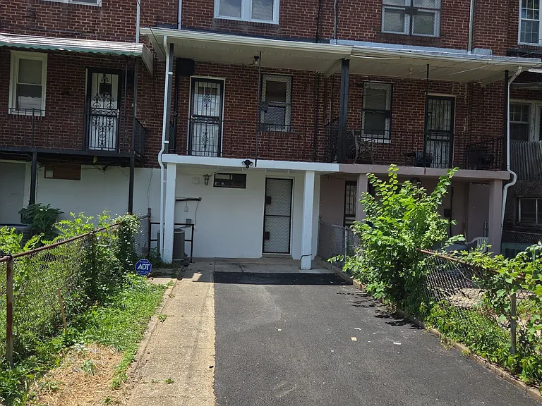 335 N Grantley St — Photo 4