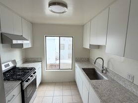 1153 S Norton Ave, Los Angeles, CA
