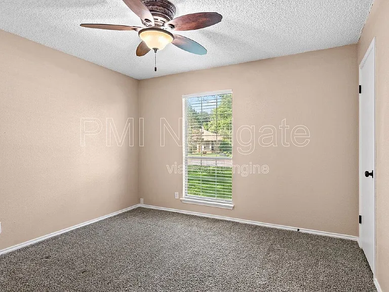 4606 Crested Land — Photo 15