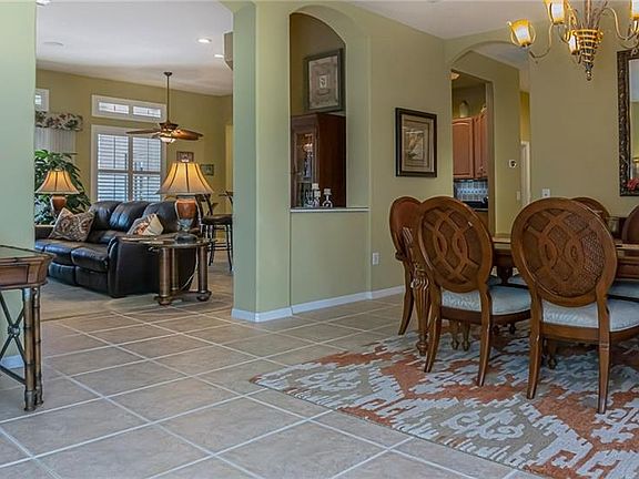 3rd image of 23544 Abercorn Ln
