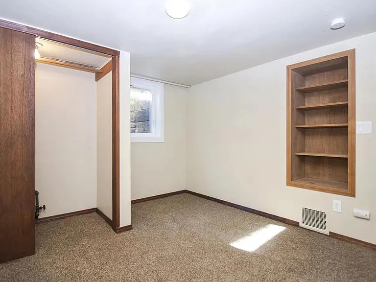 537 E Everett Ave — Photo 7