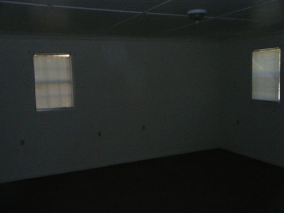 5th image of 905 E Brookwood Dr