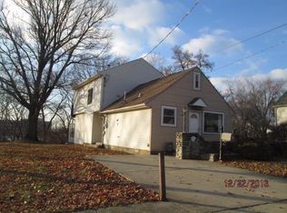 5123 Rhode Island Ave, Cincinnati, OH 45212
