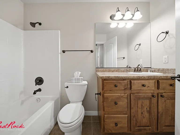 2422 S River Rd #5 — Photo 13