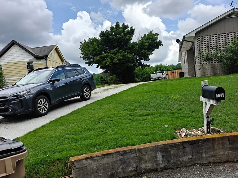 119 Bonnie Ln — Photo 17