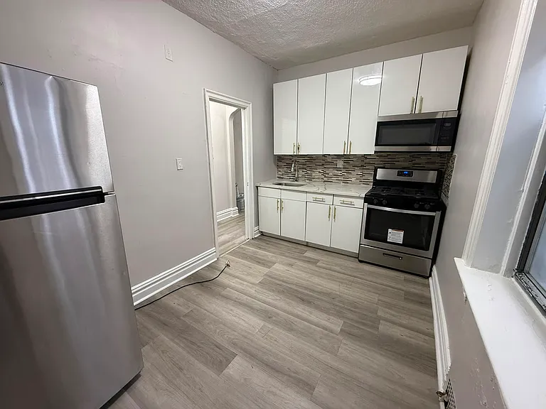 166 Harrison Ave #22E — Photo 4