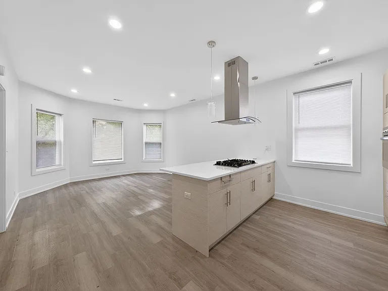 328 N Lockwood Ave #2 — Photo 6