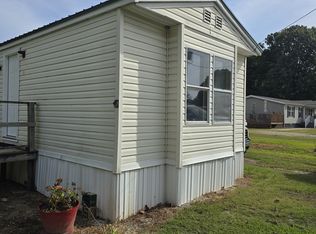 11 Niehoff Ln, Metropolis, IL 62960