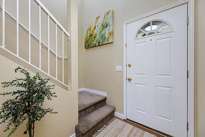 5821 N Cobbler Ln — Photo 2