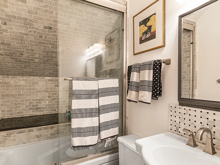 138 Malloy Dr — Photo 17