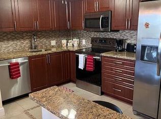 162 Preston E #D, Boca Raton, FL 33434