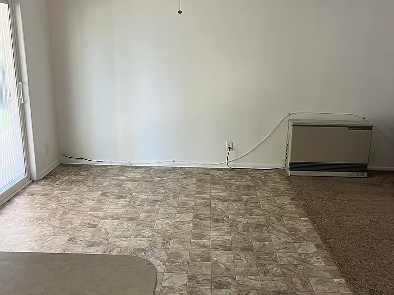 228 N 600 E — Photo 5