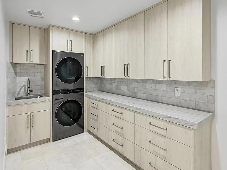 8429 E Del Camino Dr — Photo 33