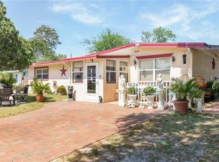 8649 Narcissus Ave, Seminole, FL 33777