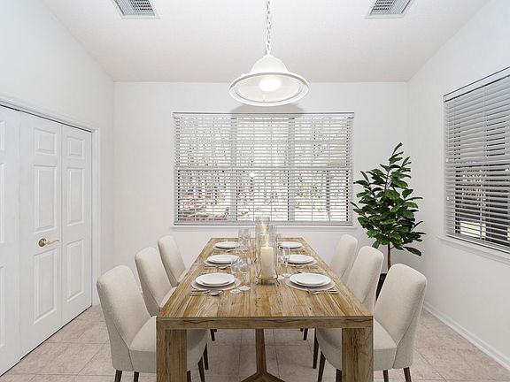 3rd image of 6044 Fieldstone Cir