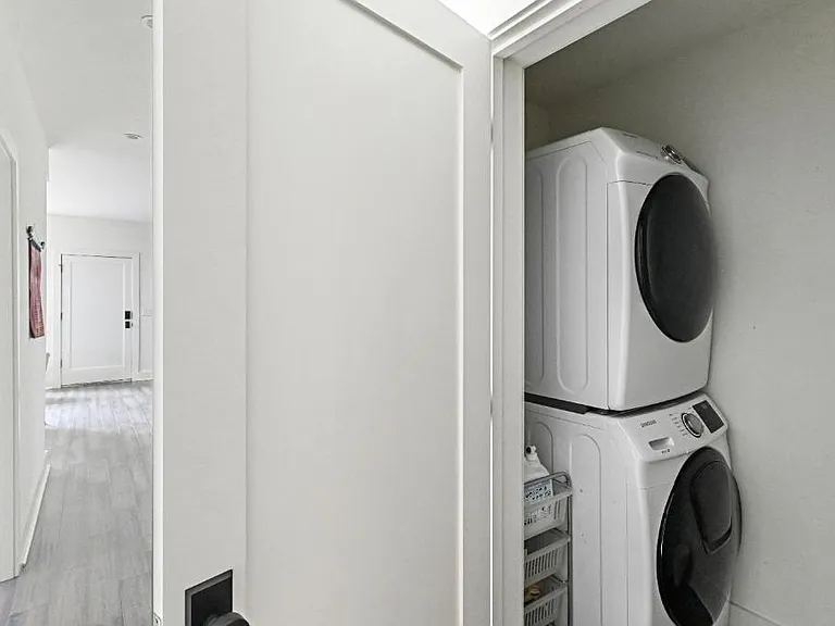 634 Bonaventure Ave NE #3 — Photo 14