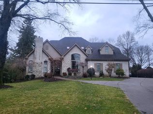 2036 Murdstone Rd, Pittsburgh, PA 15241