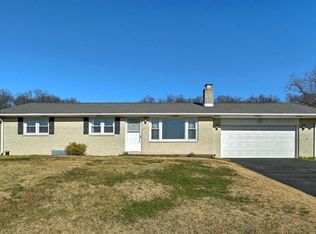5532 Pigeon Hill Rd, Spring Grove, PA 17362