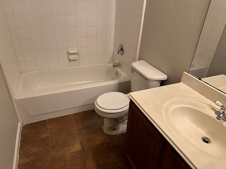 9328 Goldenview Dr — Photo 16